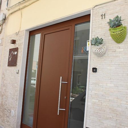Апартаменты Happynesshouse_Locazione Turistica Трани Экстерьер фото