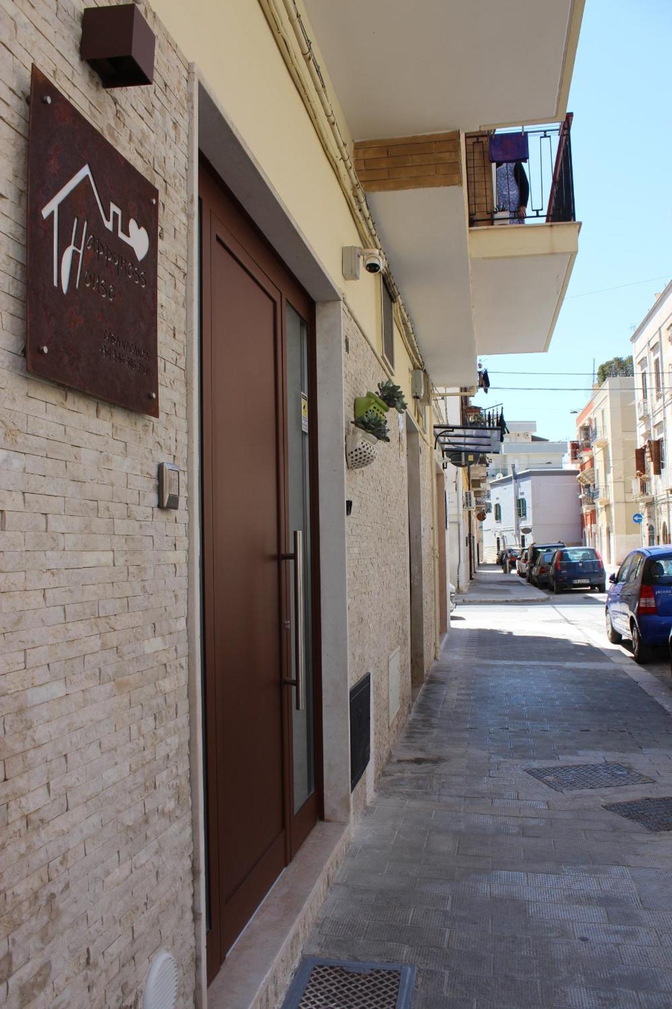Апартаменты Happynesshouse_Locazione Turistica Трани Экстерьер фото